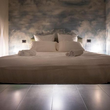 Silvia B&B Elegant House - Design Moderno, Accoglienza Esclusiva Paganica Ngoại thất bức ảnh
