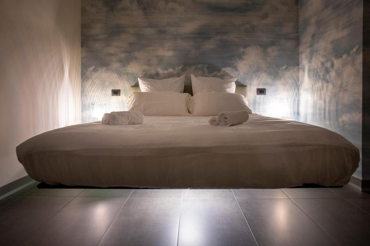 Silvia B&B Elegant House - Design Moderno, Accoglienza Esclusiva Paganica Ngoại thất bức ảnh