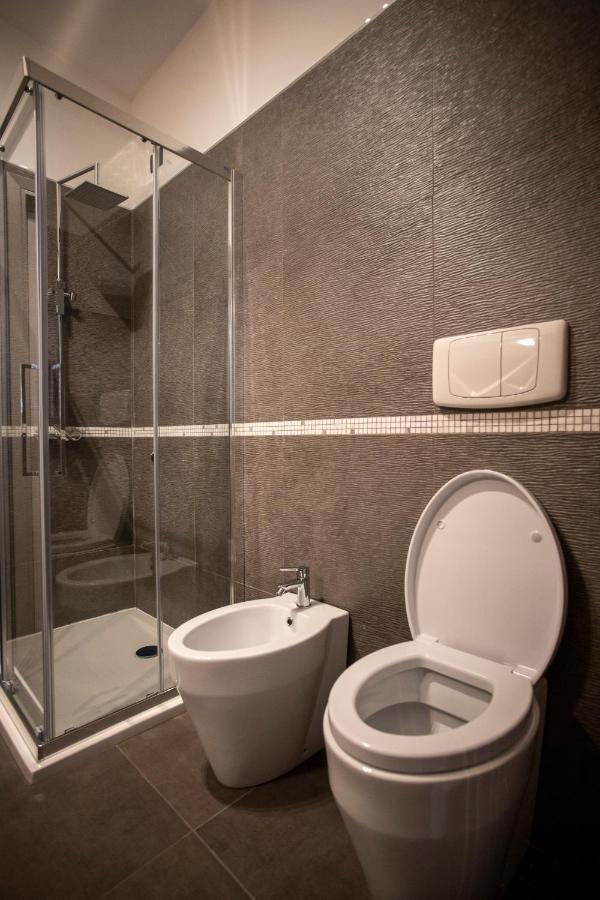 Silvia B&B Elegant House - Design Moderno, Accoglienza Esclusiva Paganica Ngoại thất bức ảnh