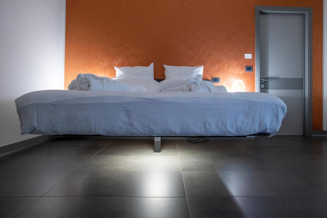 Silvia B&B Elegant House - Design Moderno, Accoglienza Esclusiva Paganica Ngoại thất bức ảnh